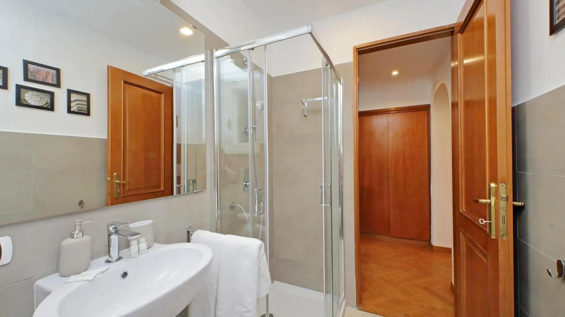 Ych-Comfortable 2 Bedrooms Flat Near Colosseum Rome Appartement