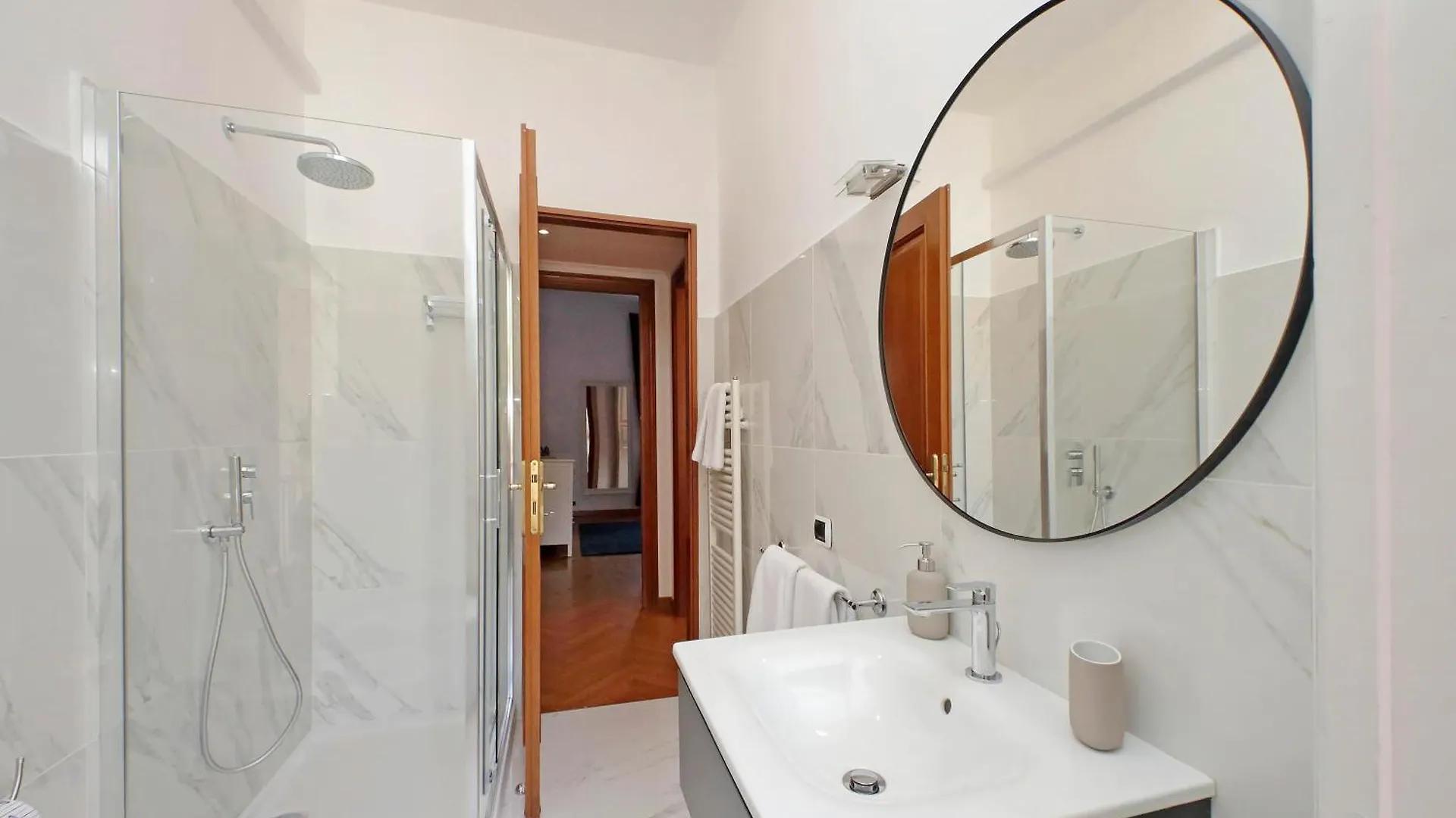 Ych-Comfortable 2 Bedrooms Flat Near Colosseum Rome