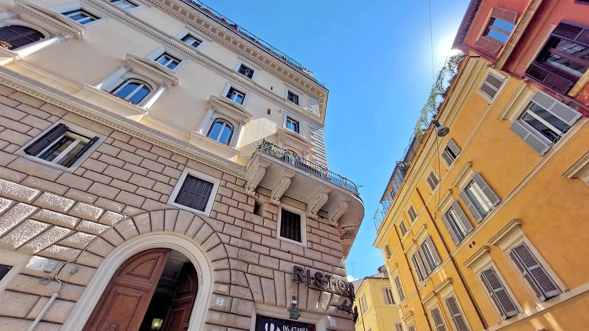 Ych-Comfortable 2 Bedrooms Flat Near Colosseum Rome Italy