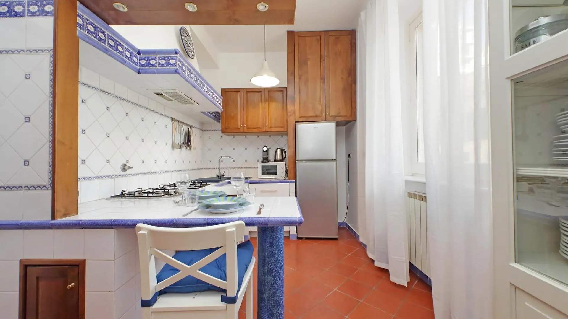 Ych-Comfortable 2 Bedrooms Flat Near Colosseum Rome 0*,