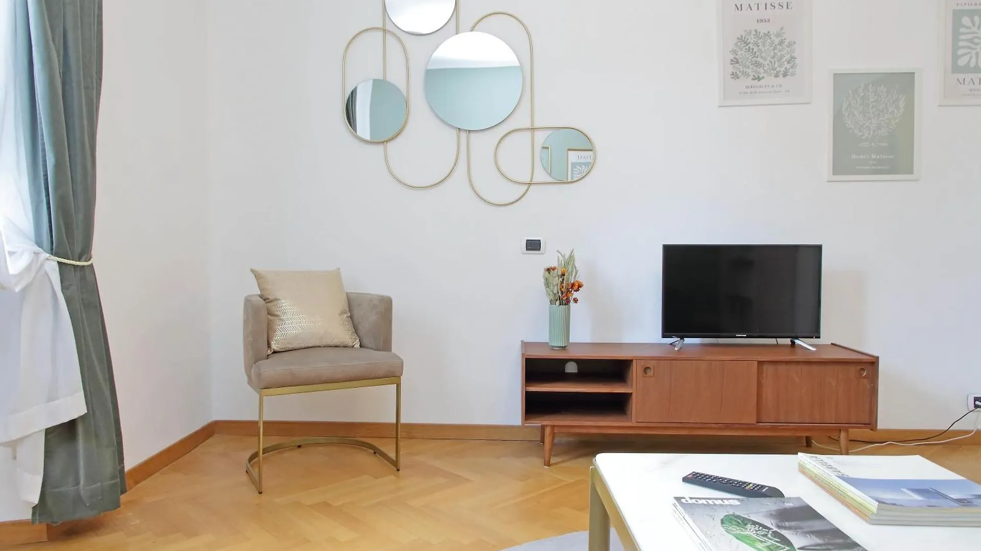 Ych-Comfortable 2 Bedrooms Flat Near Colosseum Rome Apartment